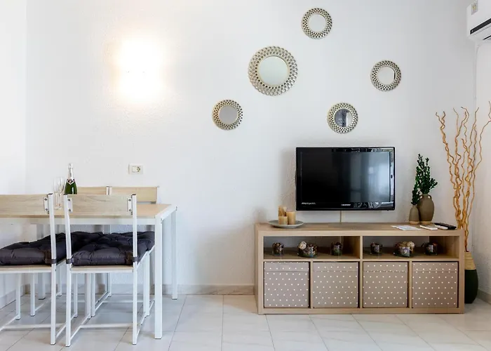Port Royale 291, Spacious Studio, Heated Pool