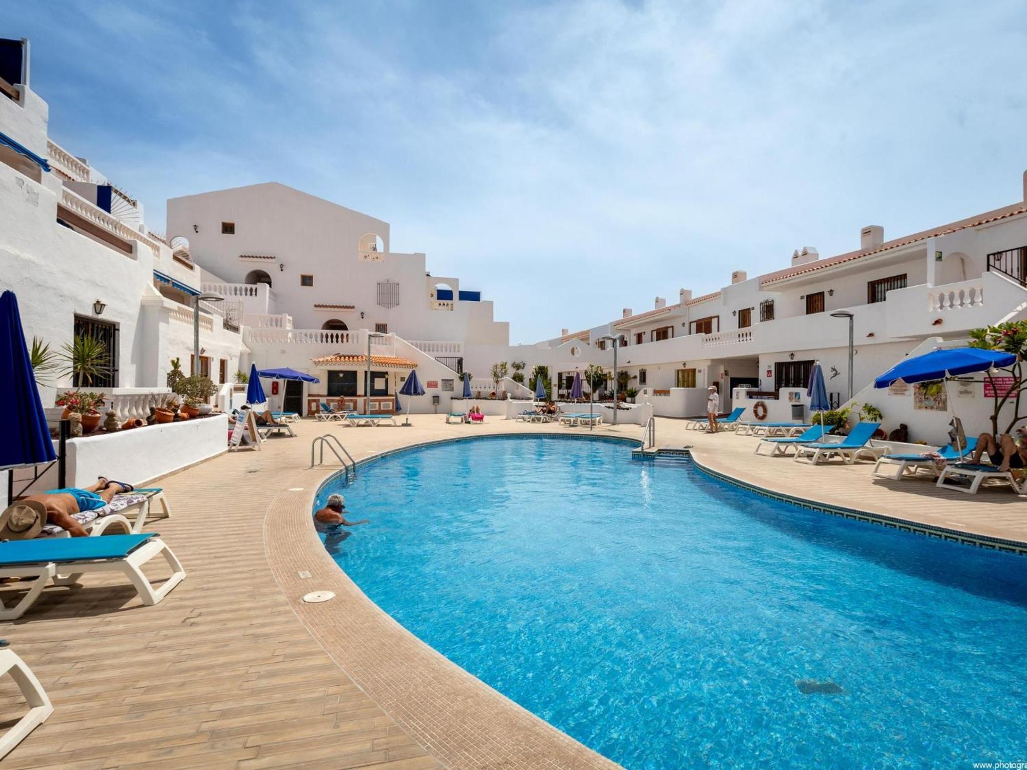 Port Royale 291, Spacious Studio, Heated Pool *